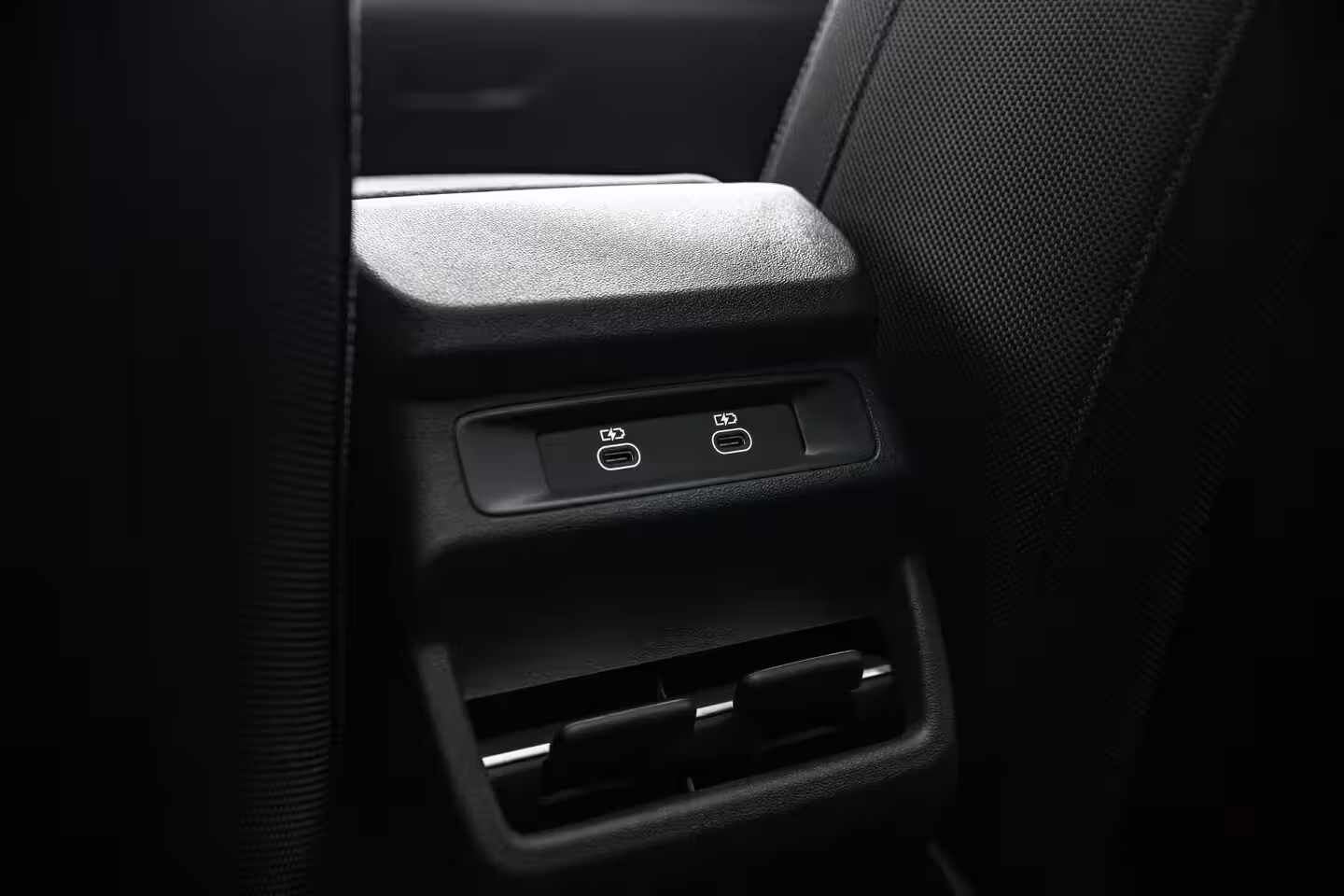 Audi Q3 S edition | Adaptive cruise control | sound system | Cruise control