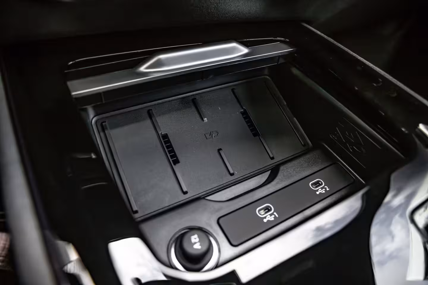 Audi Q3 S edition | Adaptive cruise control | sound system | Cruise control