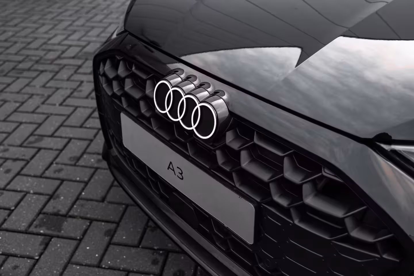 Audi A3 Sportback Pro Line | Aluminium optiek in het interieur | Assistentiepakket Rijden en Parkeren Plus |