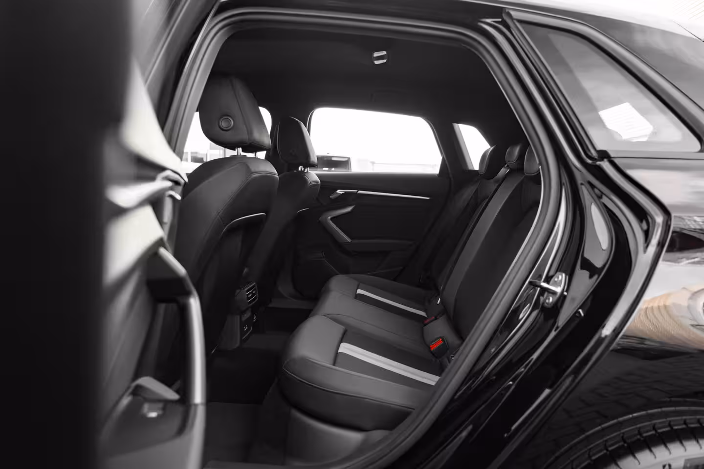 Audi A3 Sportback Pro Line | Aluminium optiek in het interieur | Assistentiepakket Rijden en Parkeren Plus |