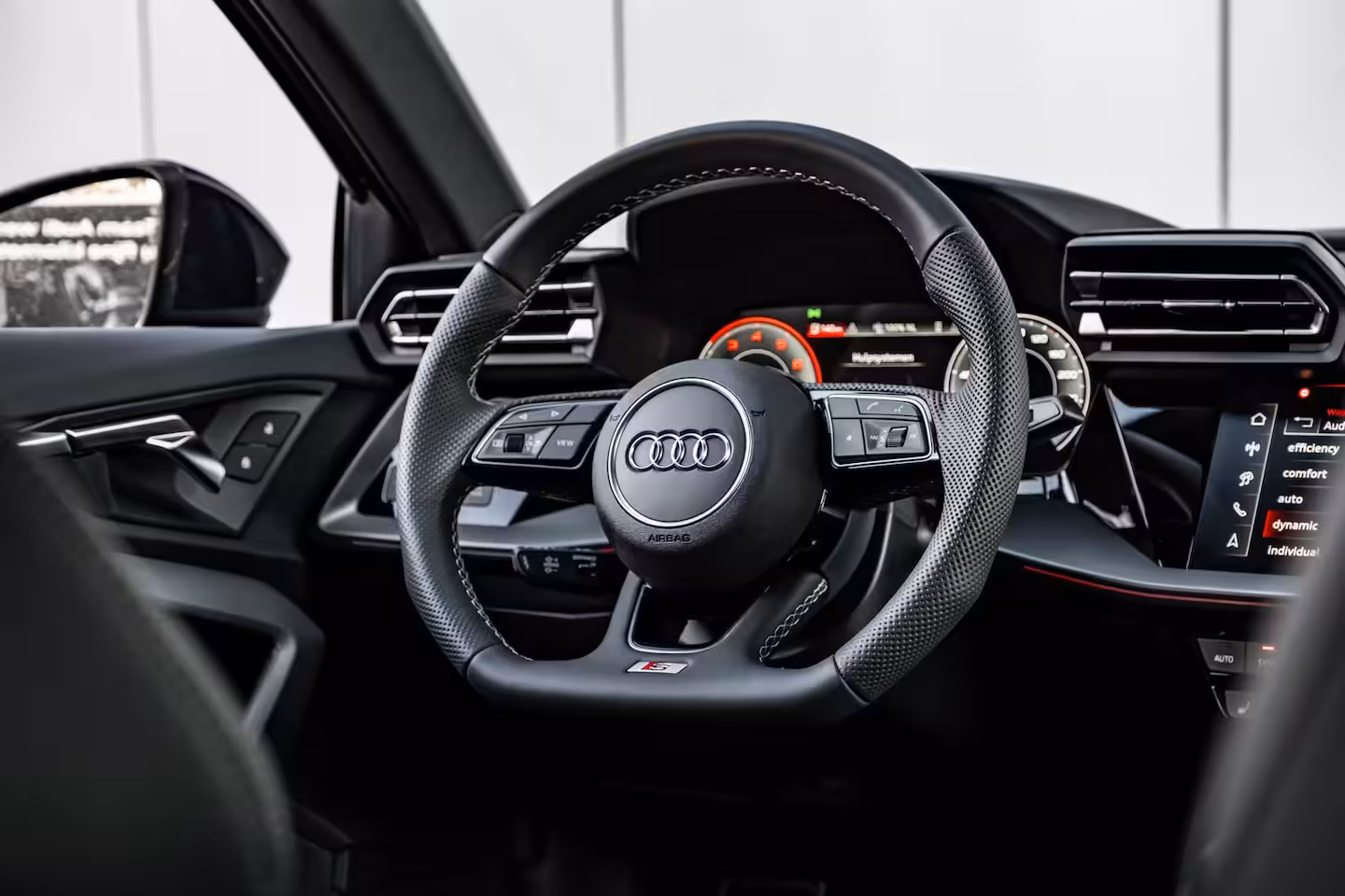 Audi A3 Sportback S edition | Aluminium optiek in het interieur | Assistentiepakket Rijden en Parkeren Plus