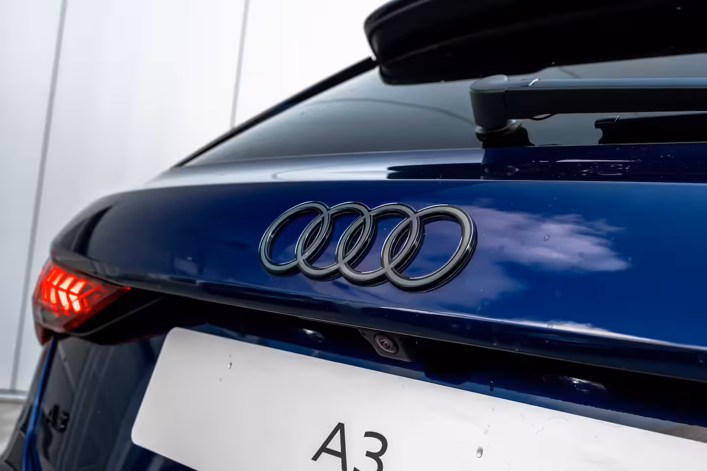 Audi A3 Sportback S edition | Aluminium optiek in het interieur | Assistentiepakket Rijden en Parkeren Plus