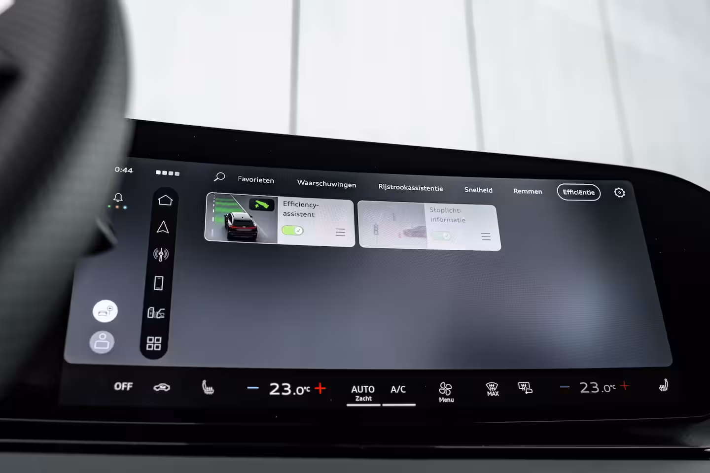 Audi Q6 e-tron S edition 83 kWh / 252 pk | Adaptive air suspension | Adaptive cruise control | sound syst