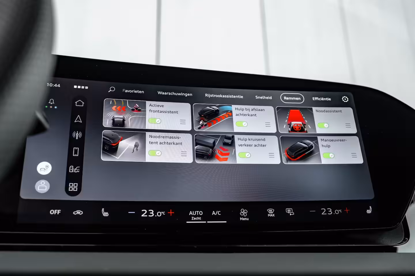 Audi Q6 e-tron S edition 83 kWh / 252 pk | Adaptive air suspension | Adaptive cruise control | sound syst