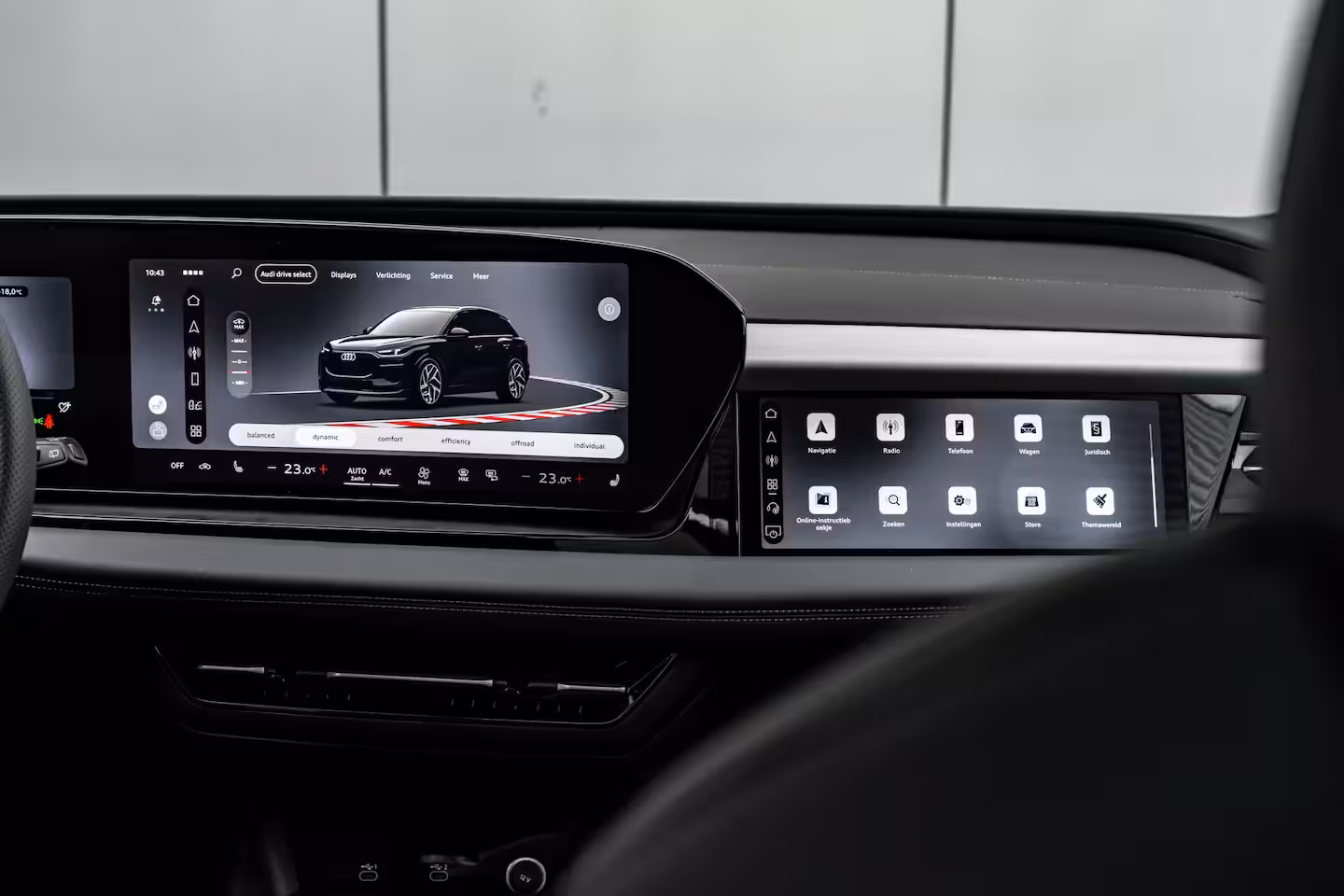 Audi Q6 e-tron S edition 83 kWh / 252 pk | Adaptive air suspension | Adaptive cruise control | sound syst