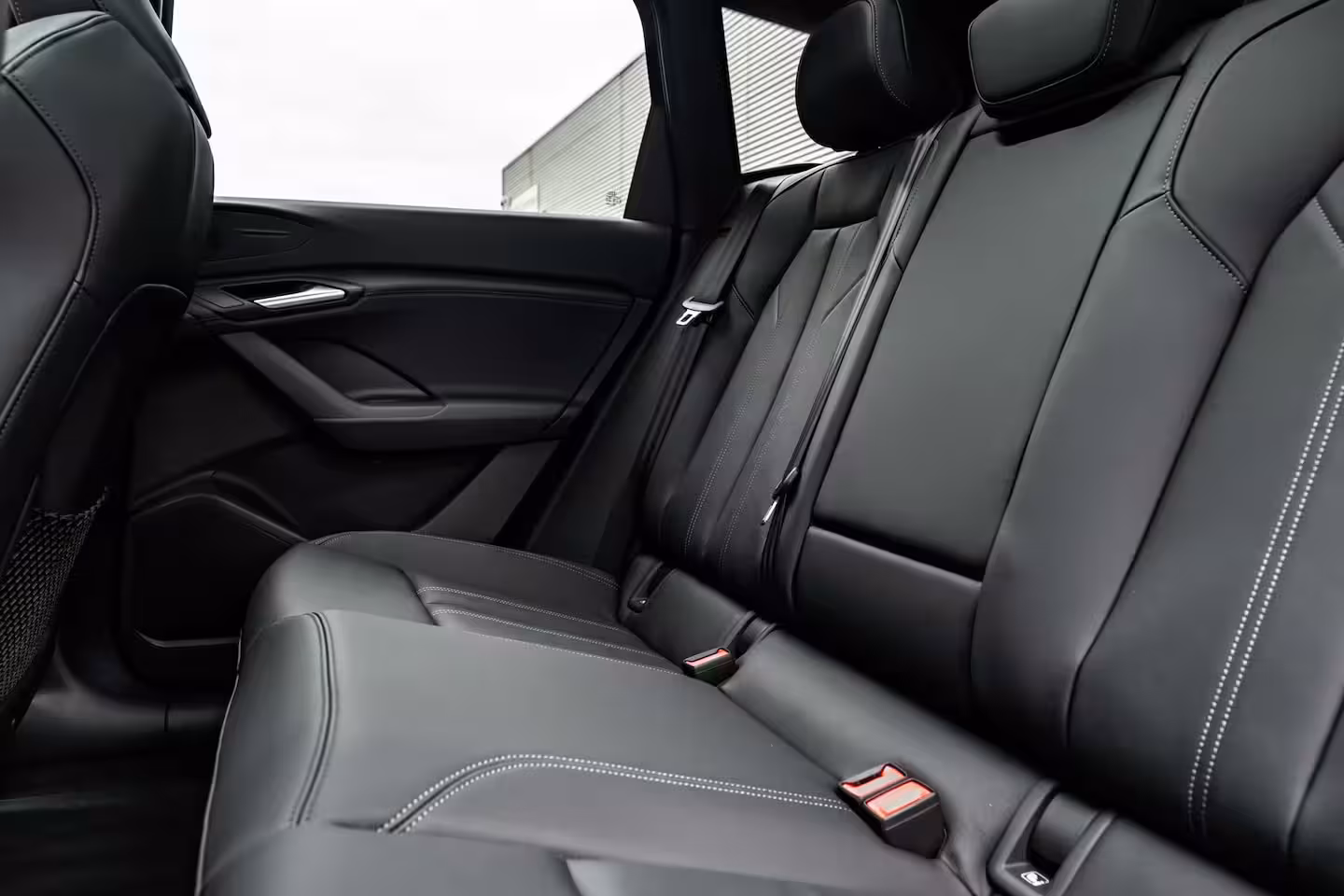 Audi Q6 e-tron S edition 83 kWh / 252 pk | Adaptive air suspension | Adaptive cruise control | sound syst