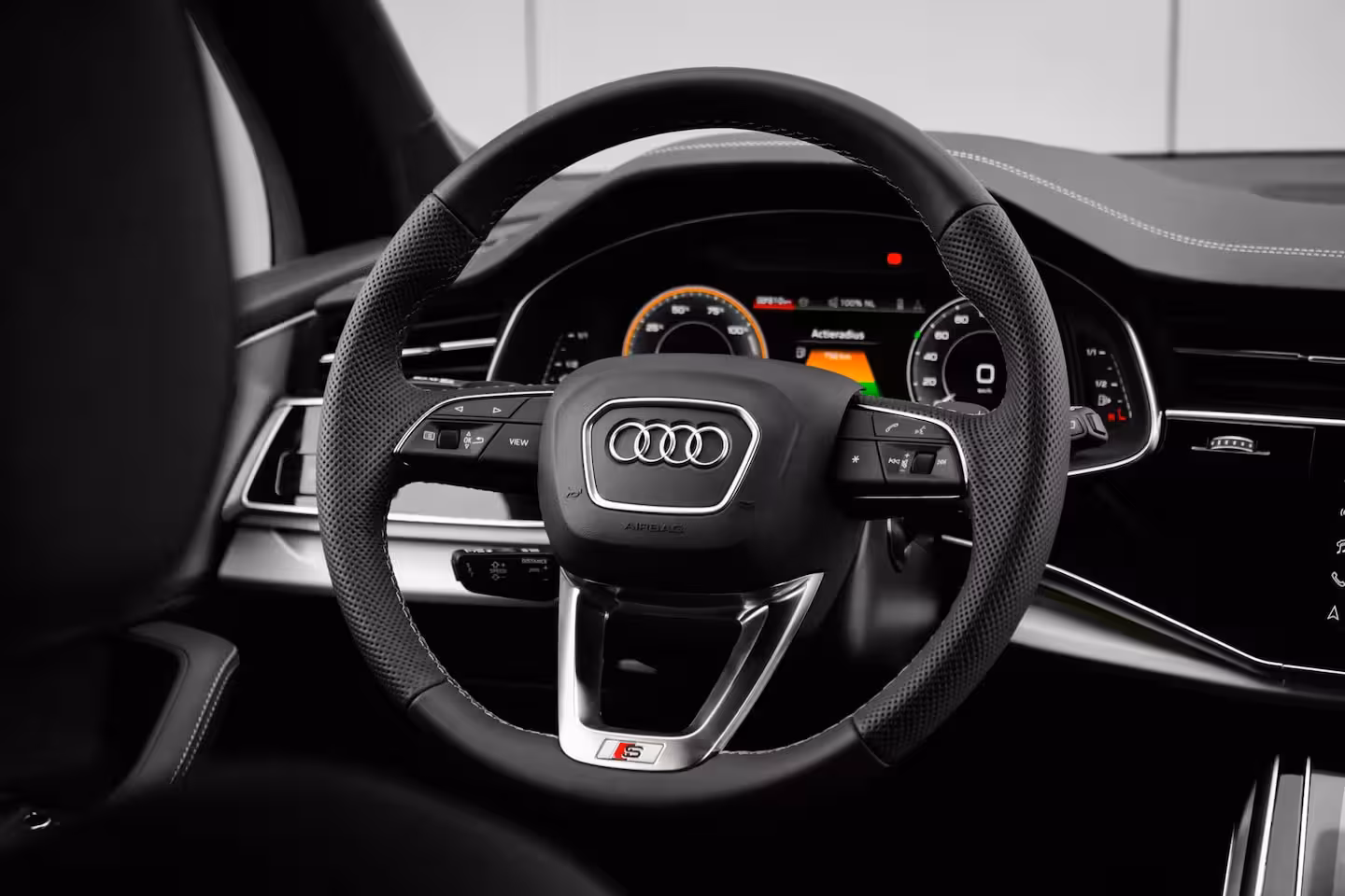 Audi Q7 55 TFSI e quattro Pro Line S 394PK | Trekhaak | Leder valcona met S-logo | Panoramadak | A