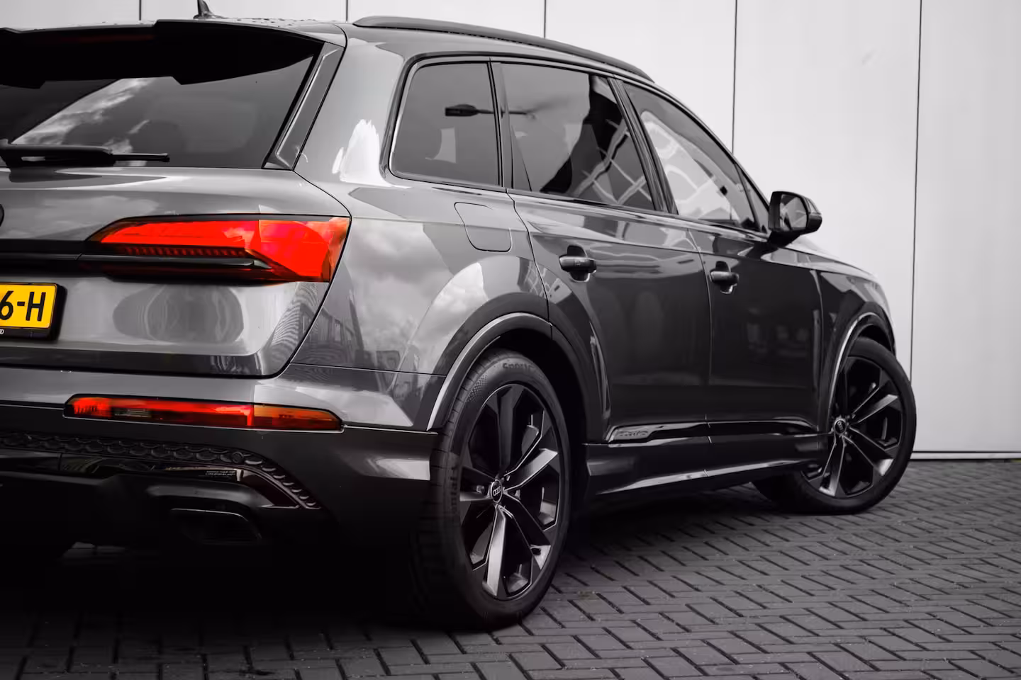 Audi Q7 55 TFSI e quattro Pro Line S 394PK | Trekhaak | Leder valcona met S-logo | Panoramadak | A