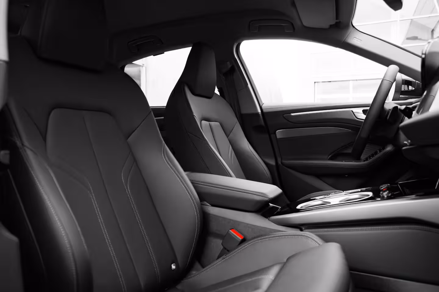 Audi A6 Limousine Advanced edition 2.0 e-hybrid 299 pk | Adaptive cruise control | Airconditioning 4-zones |