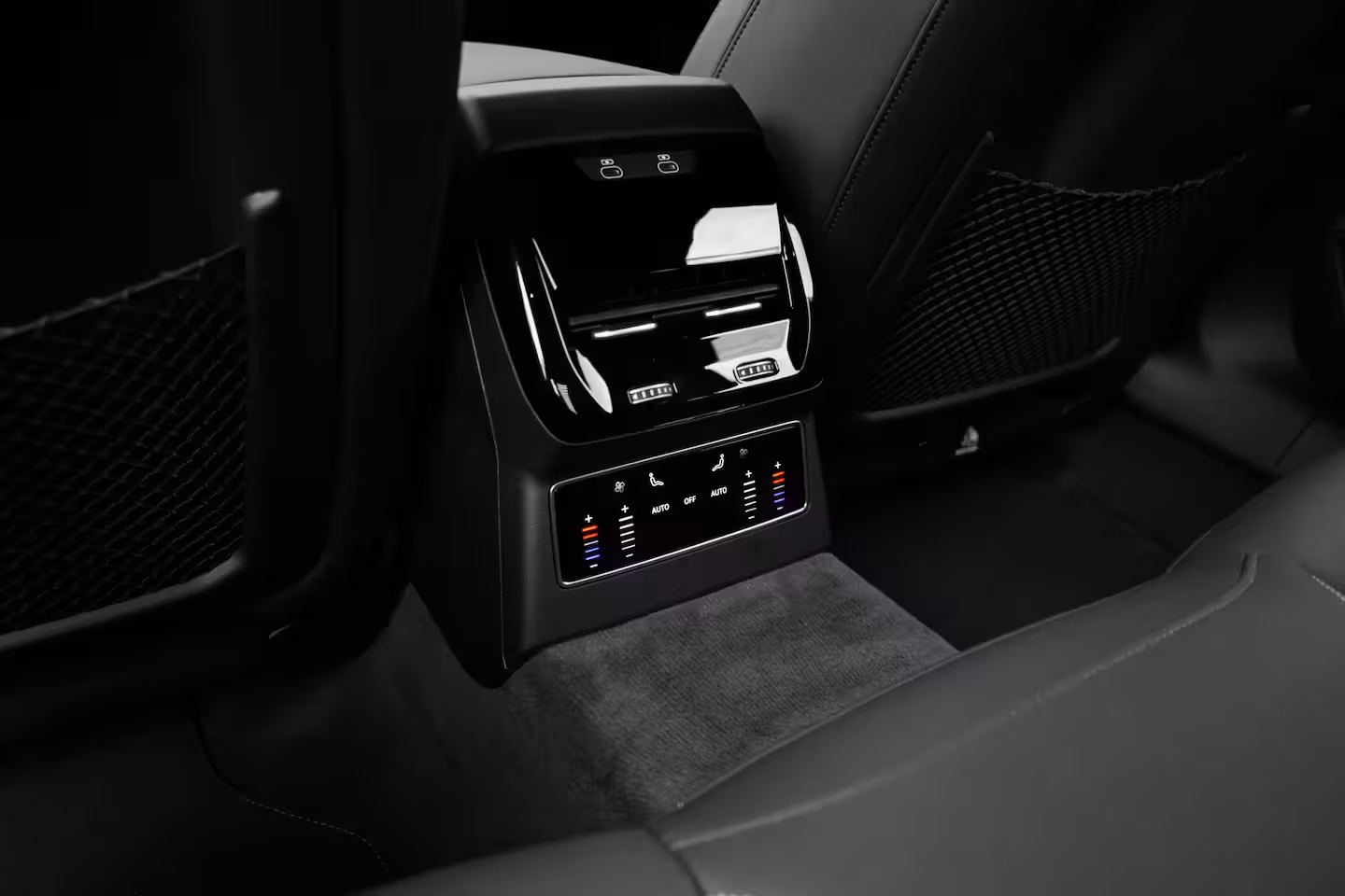 Audi A6 Limousine Advanced edition 2.0 e-hybrid 299 pk | Adaptive cruise control | Airconditioning 4-zones |