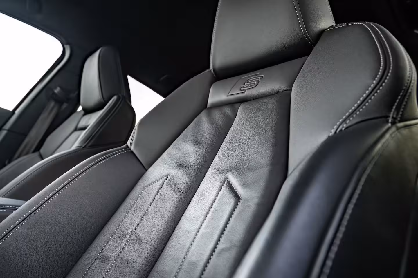 Audi Q4 Sportback e-tron 50 quattro Launch edition S Competition 77 kWh 299 PK | SONOS | Head-up | Ledere Bekleding