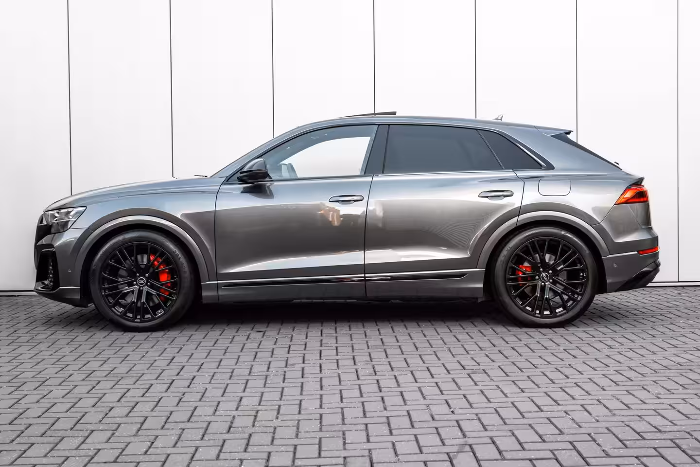 Audi Q8 60 TFSI e quattro Pro Line S Competition 490 PK | Vierwielbesturing | Panoramadak | B&O |