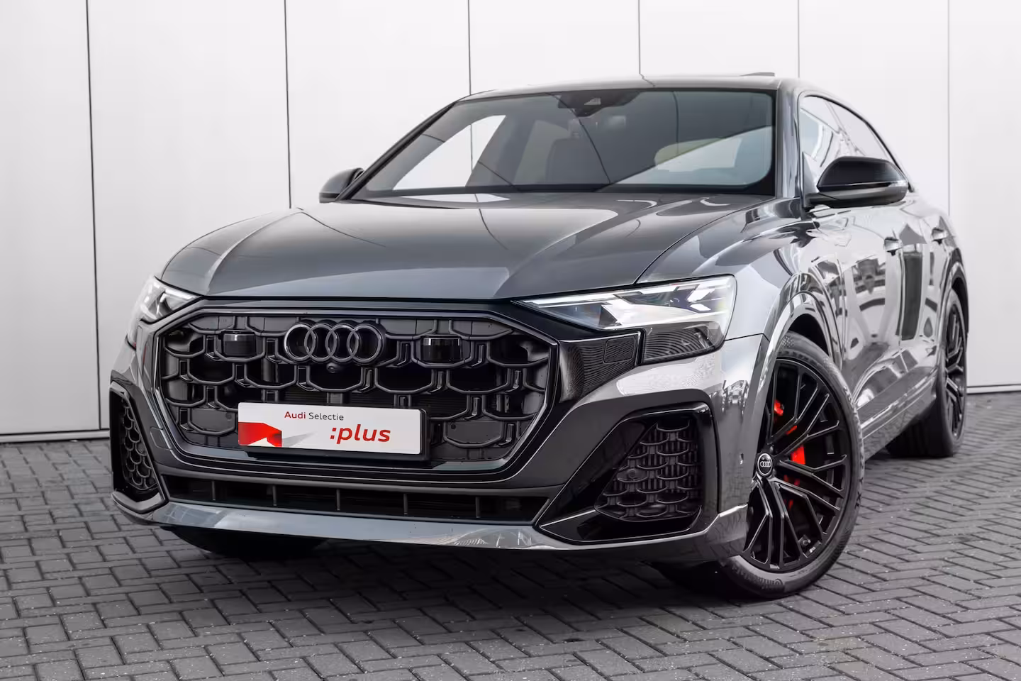 Audi Q8 60 TFSI e quattro Pro Line S Competition 490 PK | Vierwielbesturing | Panoramadak | B&O |