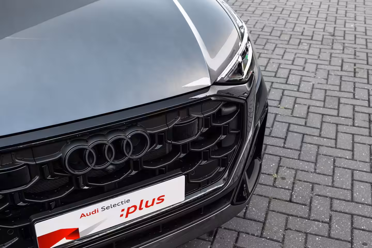 Audi Q8 60 TFSI e quattro Pro Line S Competition 490 PK | Vierwielbesturing | Panoramadak | B&O |