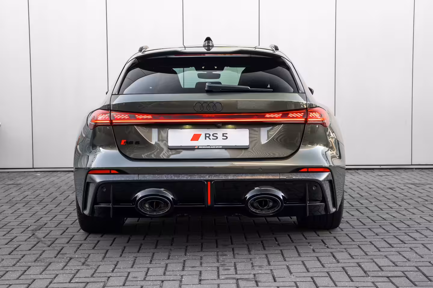 Audi RS5 Avant e-hybrid 470 kW / 639 PK | Keramische Remmen | Carbon In&Exterieur | Panorama dak |