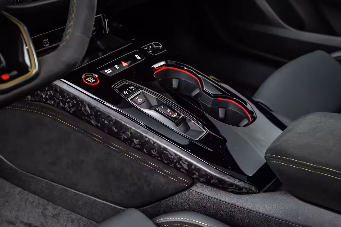 Audi RS5 Avant e-hybrid 470 kW / 639 PK | Keramische Remmen | Carbon In&Exterieur | Panorama dak |