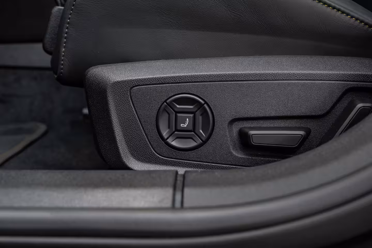 Audi RS5 Avant e-hybrid 470 kW / 639 PK | Keramische Remmen | Carbon In&Exterieur | Panorama dak |