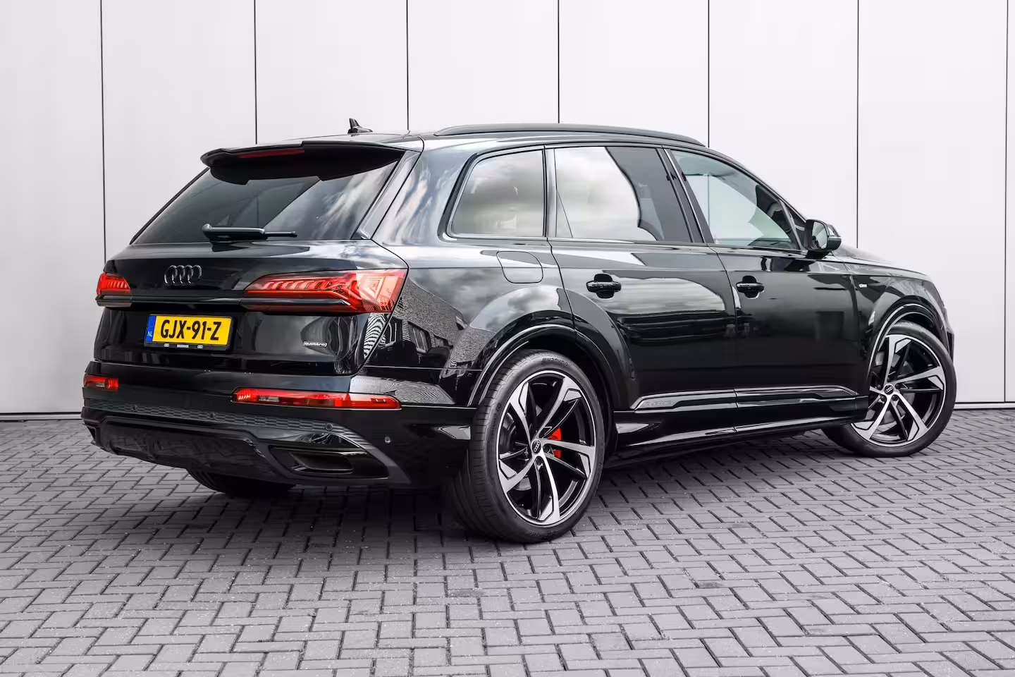 Audi Q7 60 TFSI e quattro Pro Line S Competition 462 PK | Trekhaak | Stuurverwarming | 22" velgen
