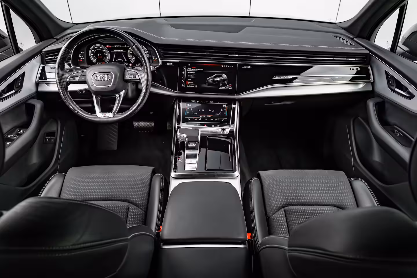 Audi Q7 60 TFSI e quattro Pro Line S Competition 462 PK | Trekhaak | Stuurverwarming | 22" velgen
