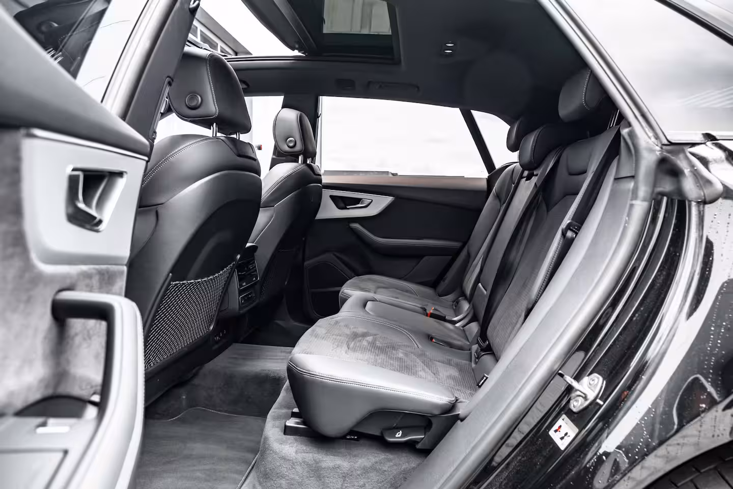 Audi Q8 55 TFSI e quattro Pro Line S 394 PK | Trekhaak | Vierwielsturing | Panoramadak | B&O | 360