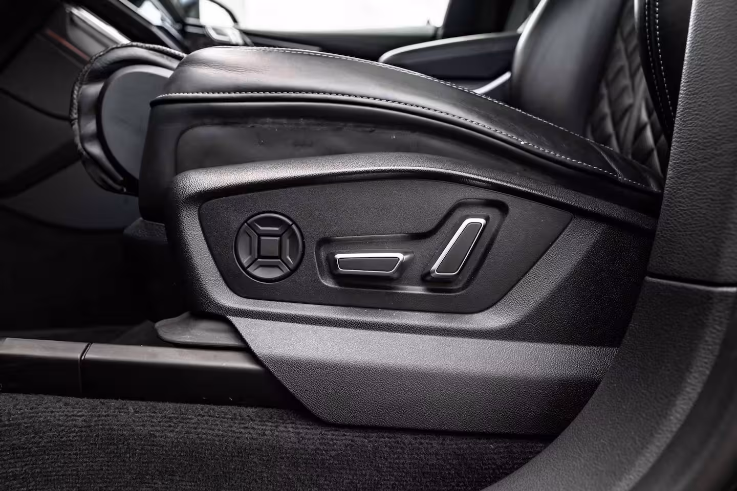 Audi Q8 60 TFSI e quattro Pro Line S Competition 490PK | Panoramadak | 23'' Vossen | Laser LED Kop