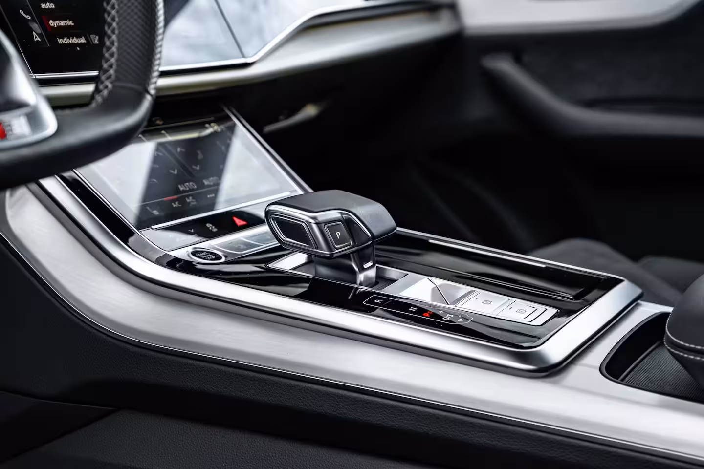 Audi Q8 55 TFSI e quattro Pro Line S 394PK | Panoramadak | Elek.stoelen incl. geheugen | Sfeerverl