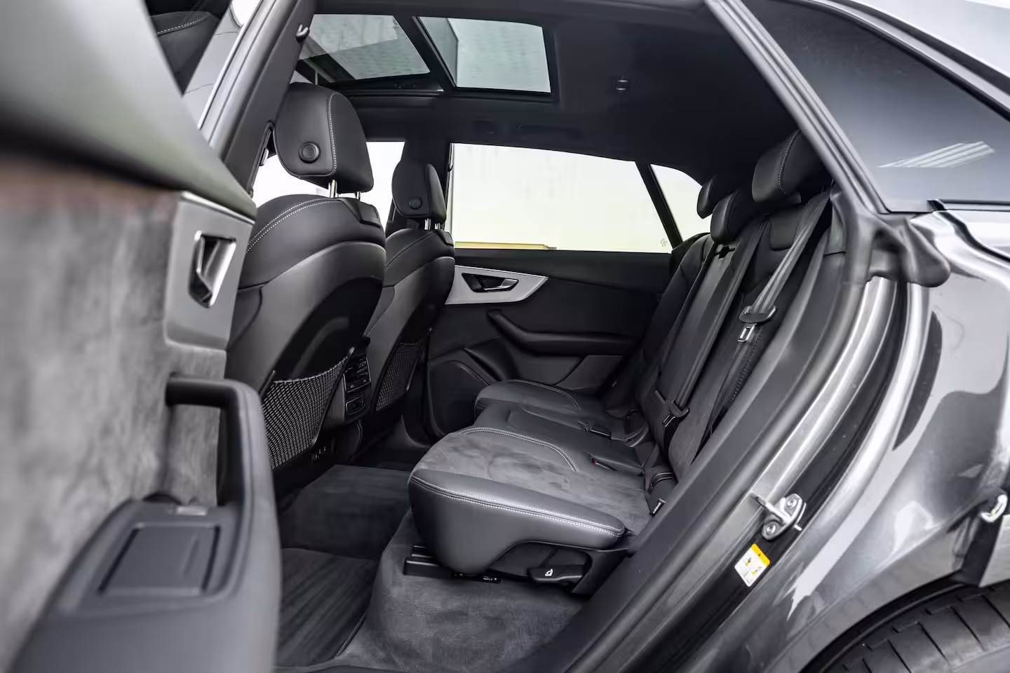 Audi Q8 55 TFSI e quattro Pro Line S 394PK | Panoramadak | Elek.stoelen incl. geheugen | Sfeerverl