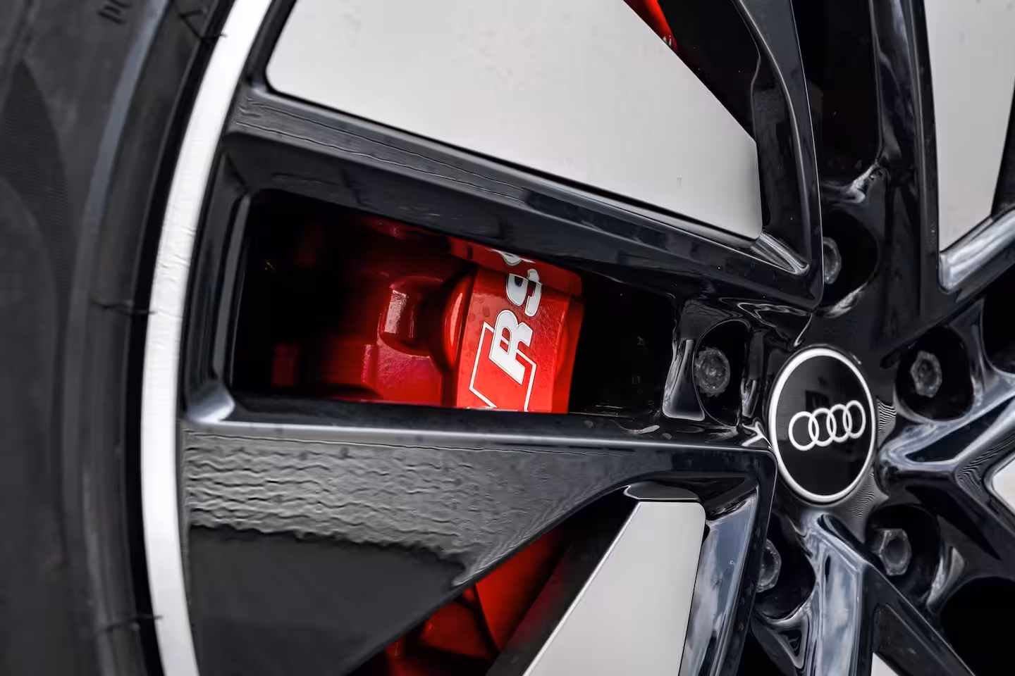 Audi e-tron GT GT 93 kWh 476PK | Luchtvering | Stoelventilatie | 360 Camera | Assistentie Pakket Plus | B