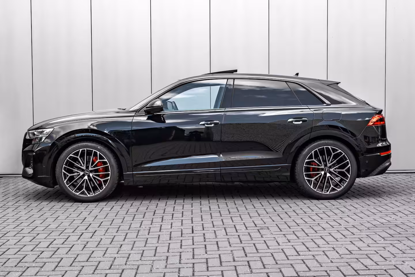 Audi Q8 55 TFSI e quattro Pro Line S 394PK | Trekhaak | Panorama Dak | 360 Camera | Sfeerverlichti