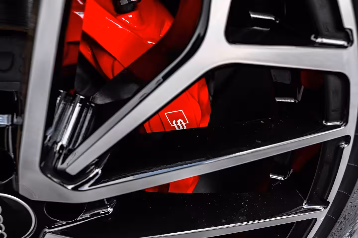 Audi Q8 55 TFSI e quattro Pro Line S 394PK | Trekhaak | Panorama Dak | 360 Camera | Sfeerverlichti