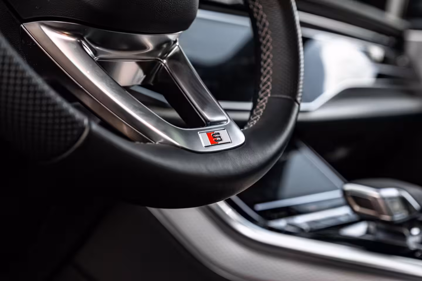Audi Q8 55 TFSI e quattro Pro Line S 394PK | Trekhaak | Panorama Dak | 360 Camera | Sfeerverlichti