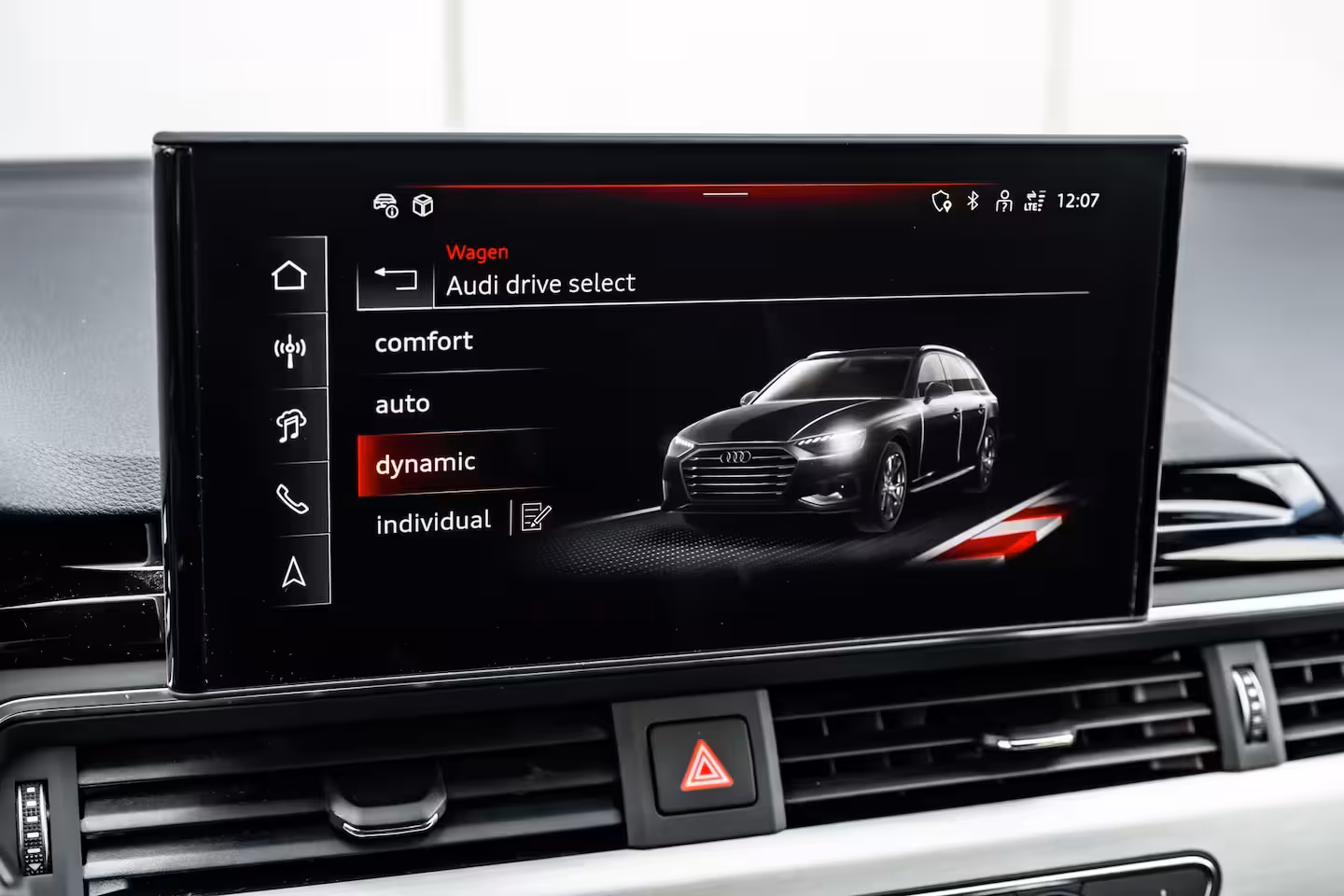 Audi A4 Avant 35 TFSI S edition Competition 150PK | Stoelverw. voor | Parkeer hulp voor & achter | Sfeer
