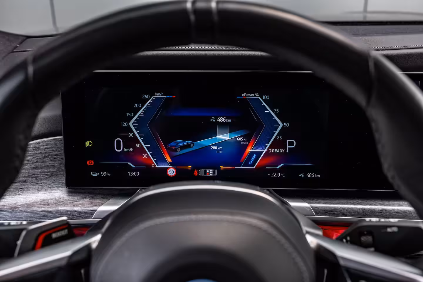 BMW i7 xDrive60 106 kWh 545 PK | Skylounge Panorama Dak | Achteras besturing | Elektrische deuren