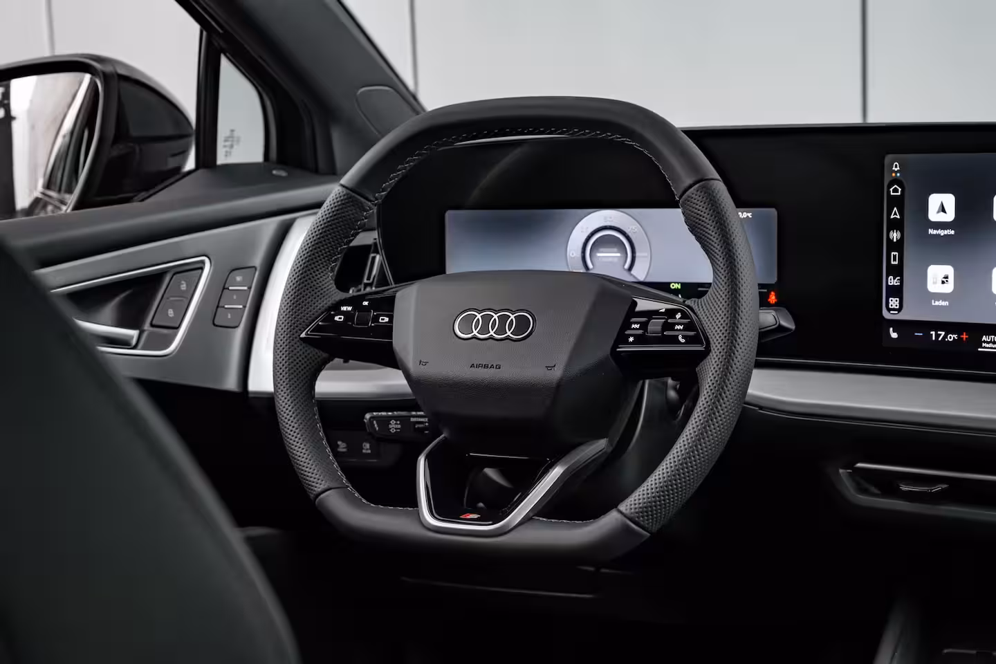 Audi Q4 Sportback e-tron S Edition | Achterklep, automatisch bedienbaar | Achteruitrijcamera | Adaptive cruise cont