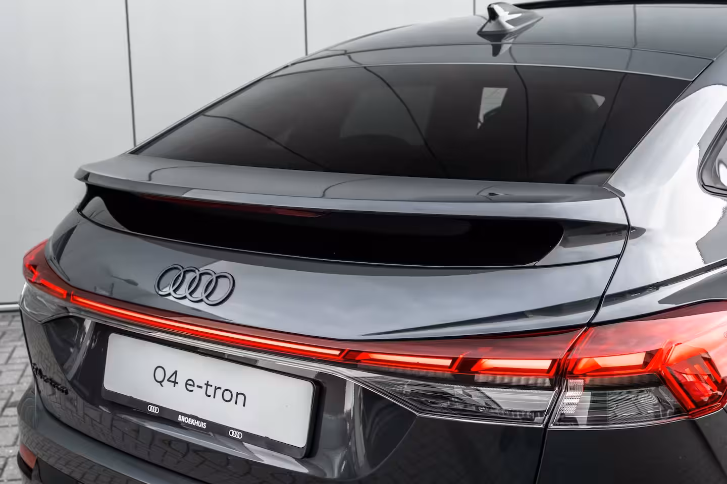 Audi Q4 Sportback e-tron S Edition | Achterklep, automatisch bedienbaar | Achteruitrijcamera | Adaptive cruise cont