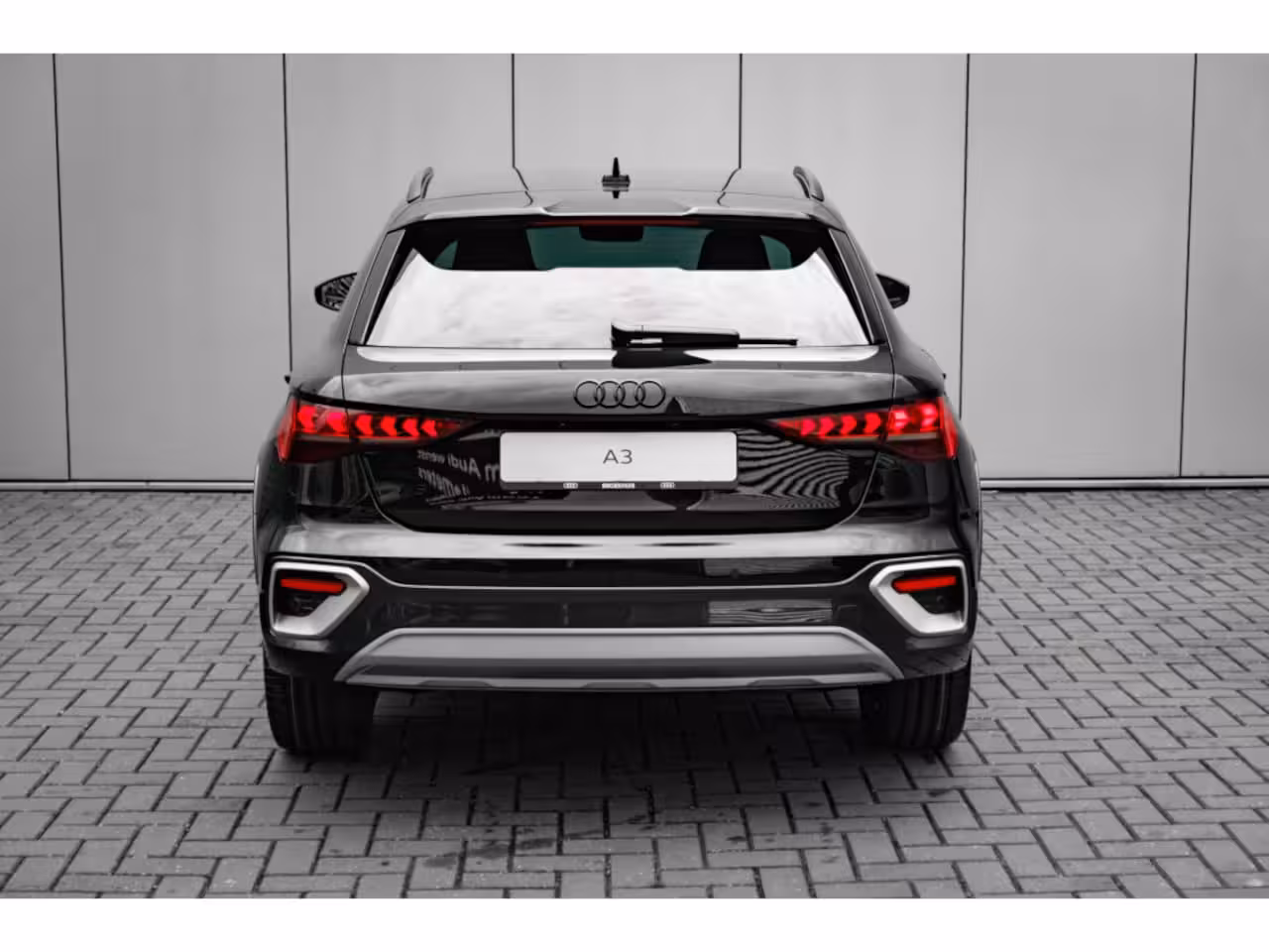 Audi A3 allstreet 35 TFSI Advanced edition 150 pk S tronic | Advanced exterieur | Aluminium optiek in het in
