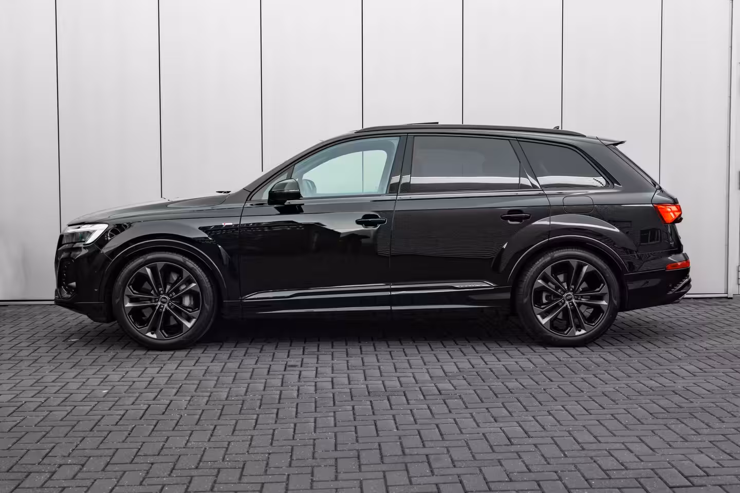 Audi Q7 Pro Line S 55 TFSI e quattro 394 pk | Achterbank plus | Achterlichten in LED-techniek | Ad