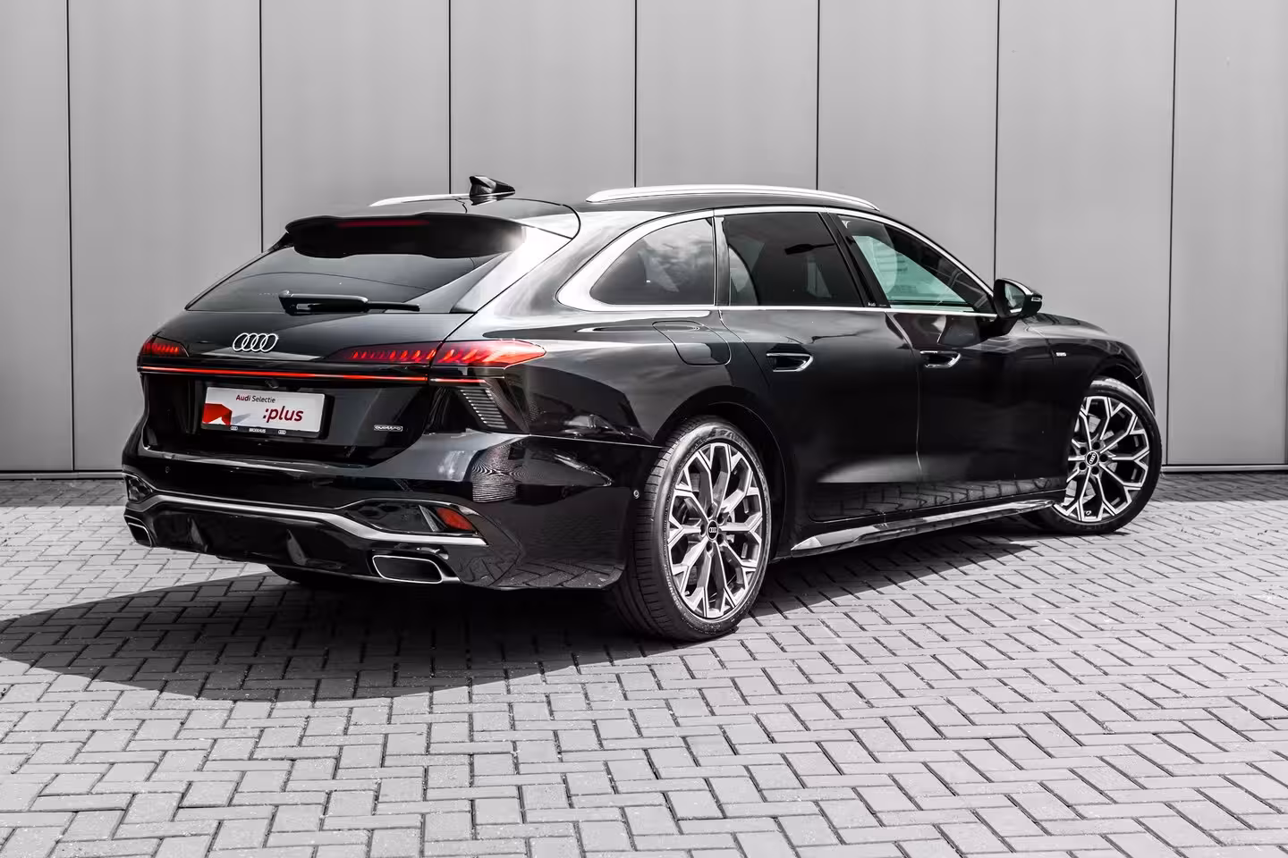 Audi A6 Avant 2.0 e-hybrid quattro S edition 299PK | Trekhaak | 4-wiel besturing | 360 Camera | Sfeer ve