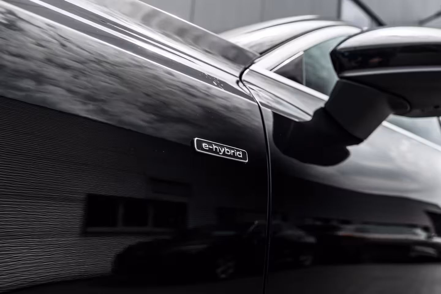 Audi A6 Avant 2.0 e-hybrid quattro S edition 299PK | Trekhaak | 4-wiel besturing | 360 Camera | Sfeer ve