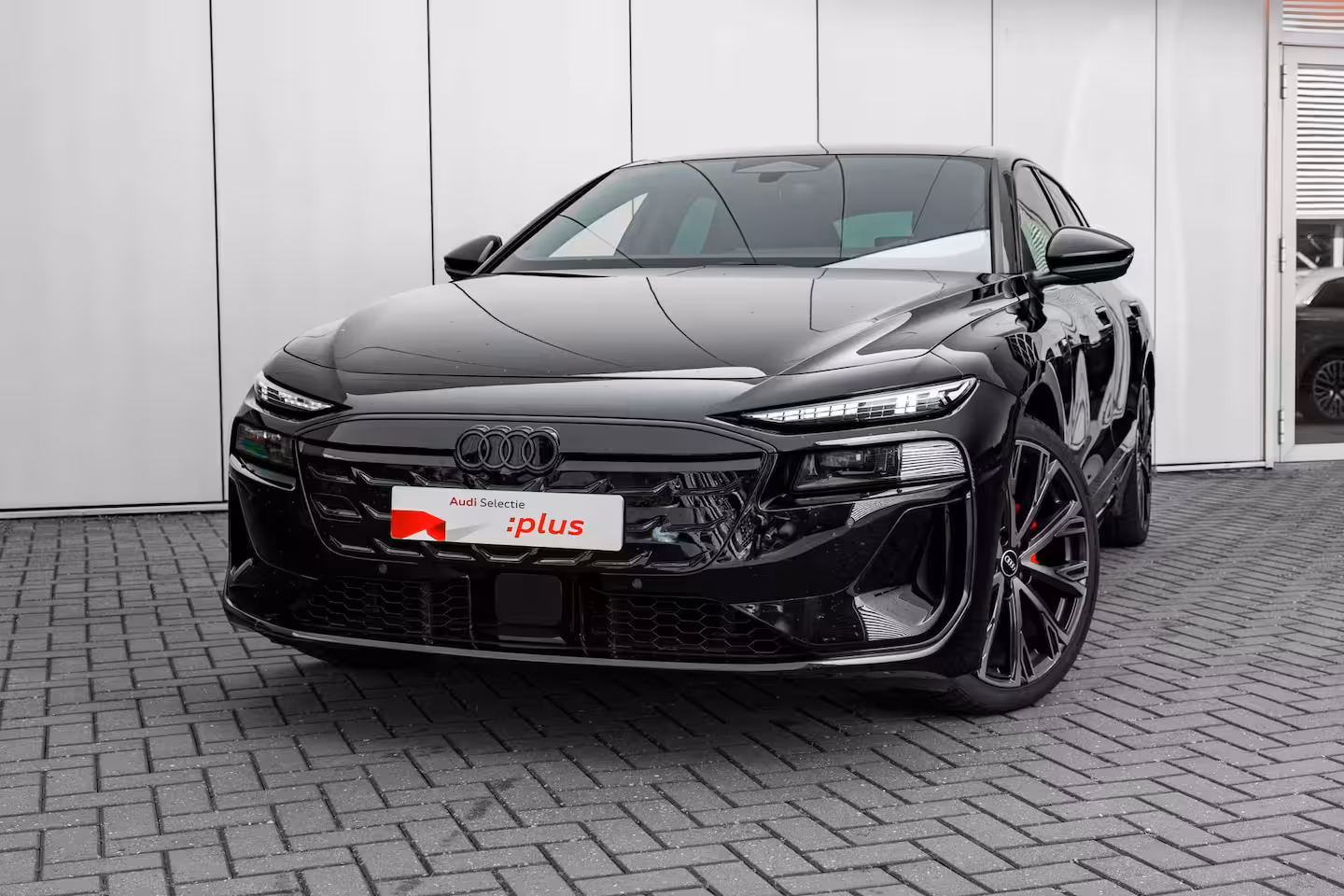 Audi A6 Avant e-tron S edition 83 kWh 286PK | Trekhaak | Matrix LED Koplampen | Dynamica Stoelen | Tech Plus |