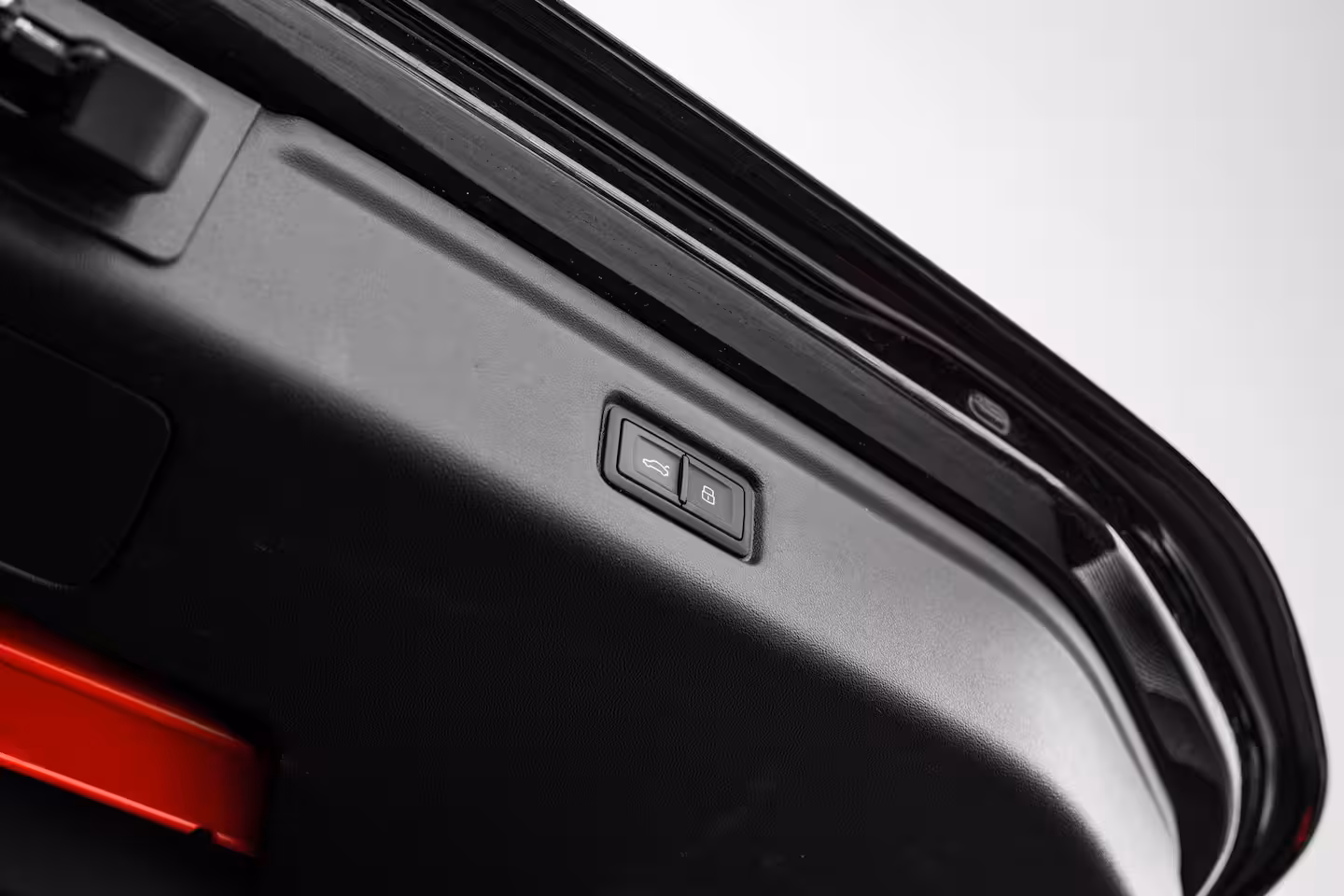 Audi A6 Avant e-tron S edition 83 kWh 286PK | Trekhaak | Matrix LED Koplampen | Dynamica Stoelen | Tech Plus |