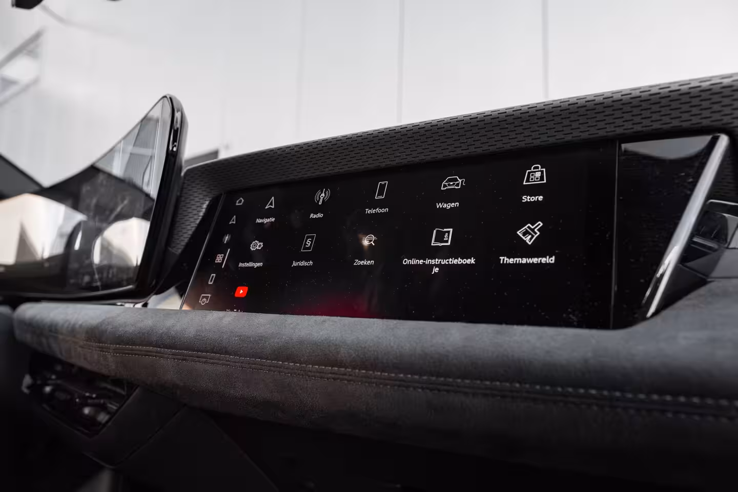Audi A6 Avant e-tron S edition 83 kWh 286PK | Trekhaak | Matrix LED Koplampen | Dynamica Stoelen | Tech Plus |