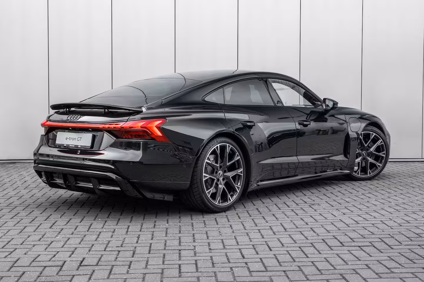 Audi e-tron GT quattro 97 kWh 370 kW / 503 pk | Achterklep, automatisch bedienbaar | sound system | virtu