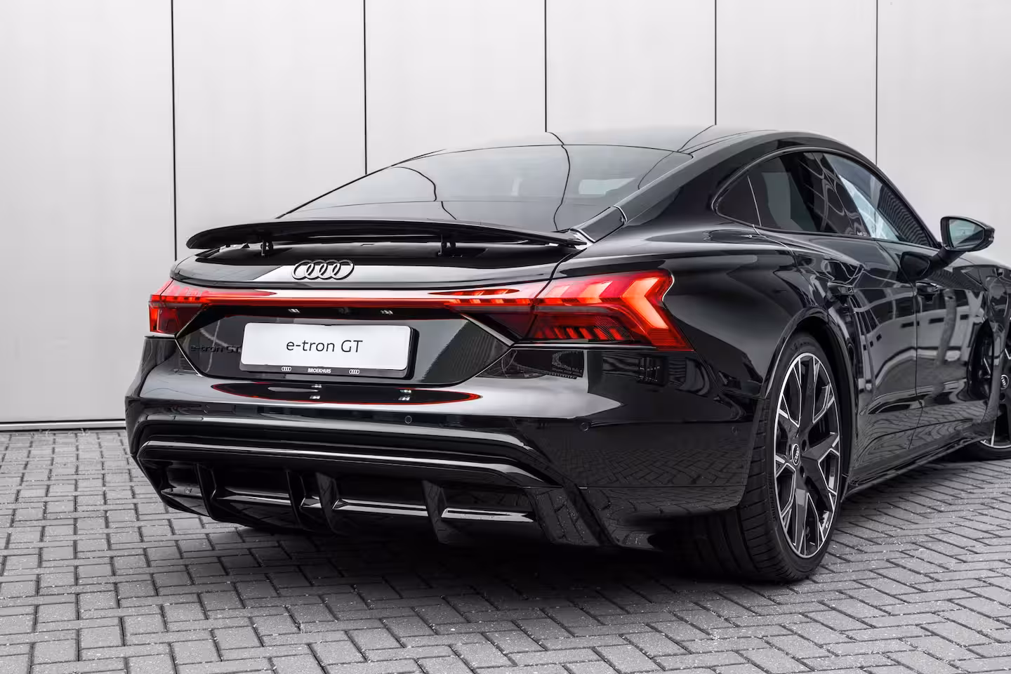 Audi e-tron GT quattro 97 kWh 370 kW / 503 pk | Achterklep, automatisch bedienbaar | sound system | virtu
