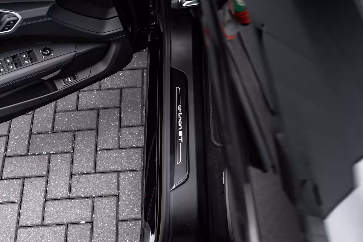 Audi e-tron GT quattro 97 kWh 370 kW / 503 pk | Achterklep, automatisch bedienbaar | sound system | virtu