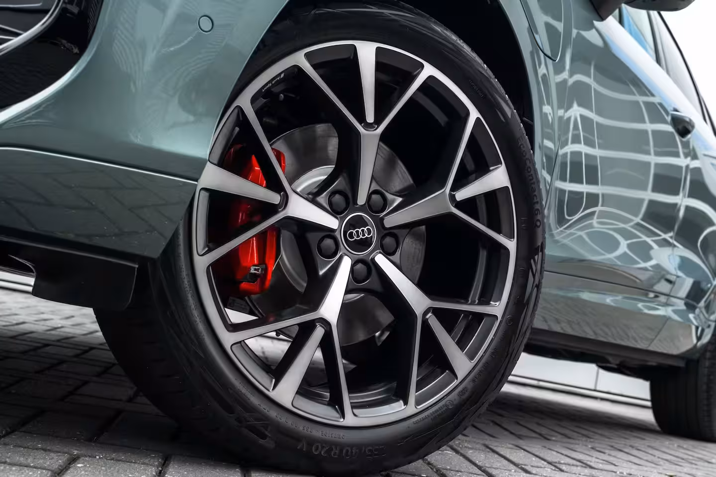 Audi Q3 S edition | Adaptive cruise control | sound system | Cruise control