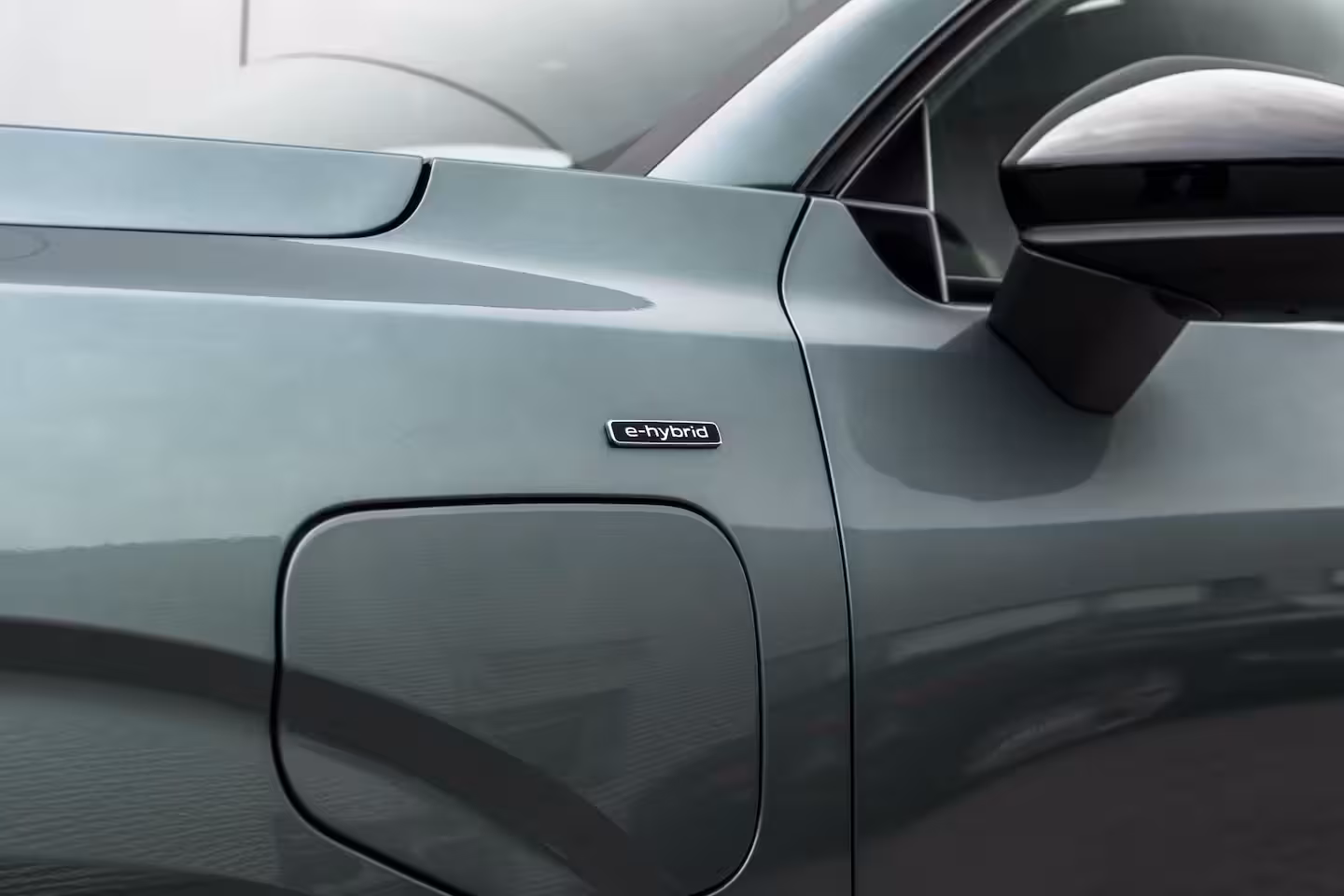 Audi Q3 S edition | Adaptive cruise control | sound system | Cruise control