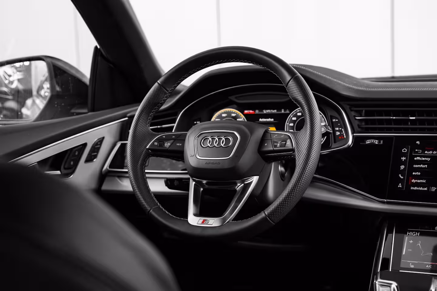 Audi Q8 55 TFSI e quattro Pro Line S 394 PK | Trekhaak | B&O Advanced | Headup Display | Panoramad