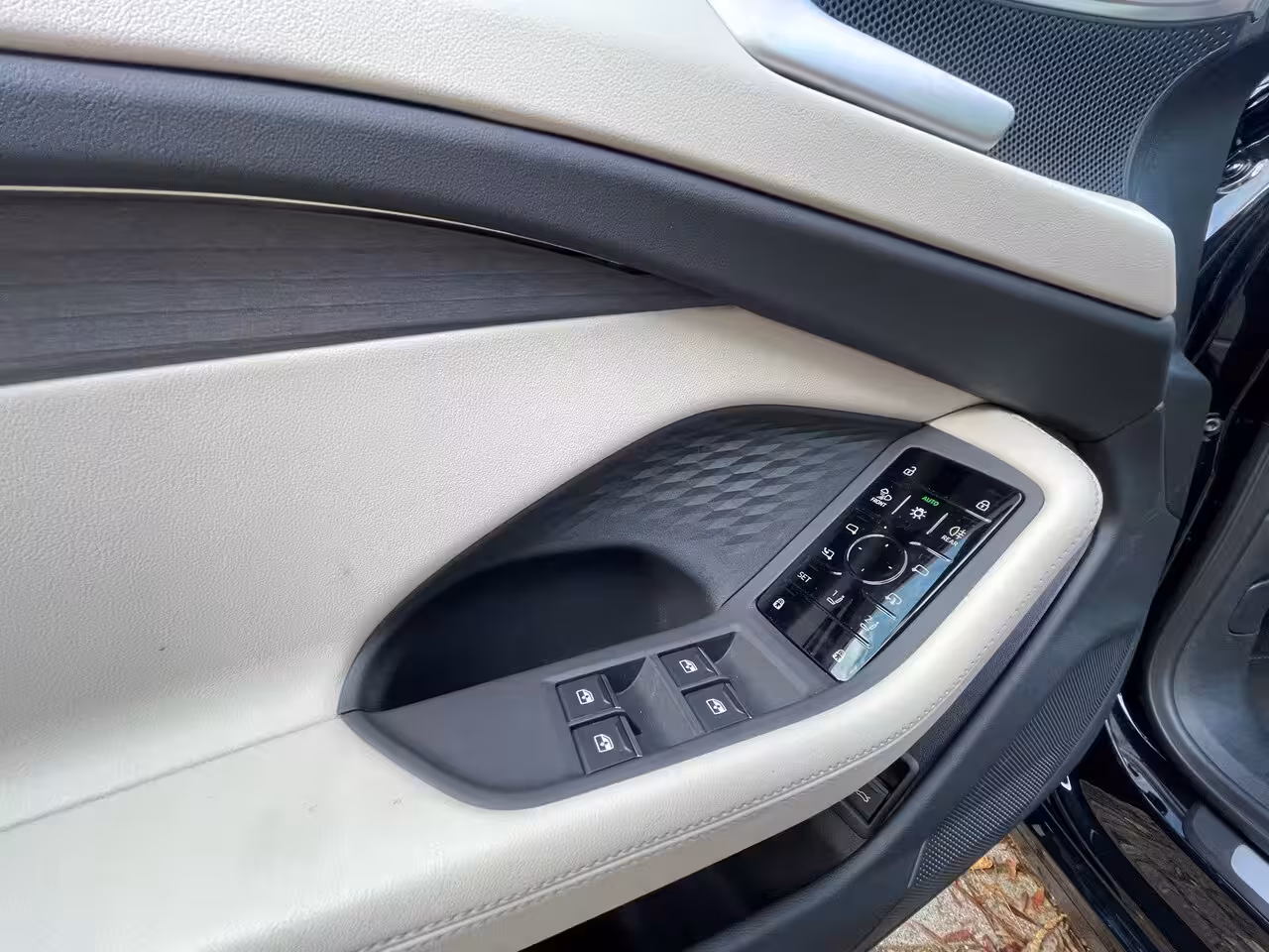 Audi A6 Limousine Advanced edition | Adaptive cruise control | Airconditioning 4-zones | sound system