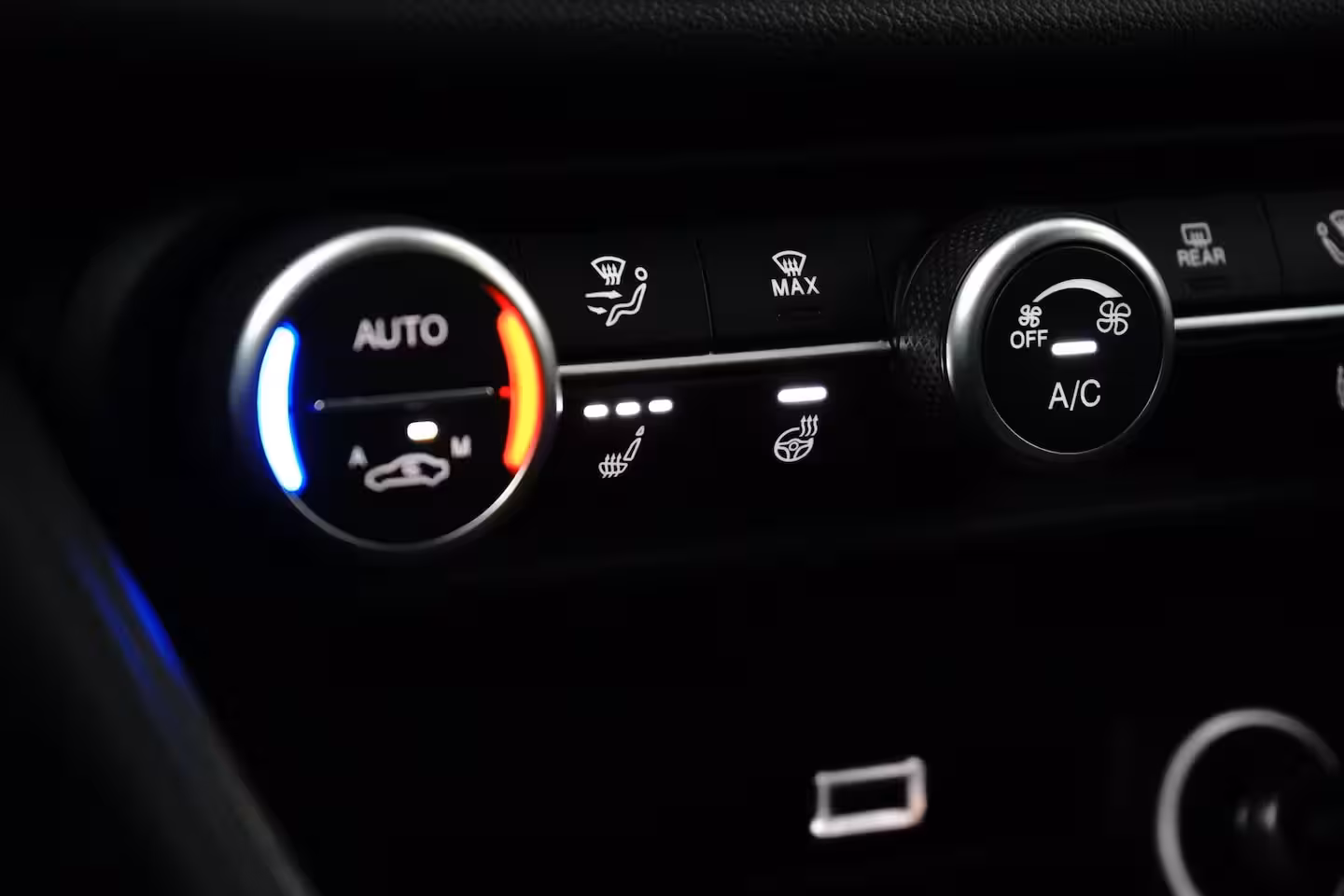 Alfa Romeo Giulia Veloce 280PK | Stoelverwarming | Adap. Cruise | 19 inch | Trekhaak